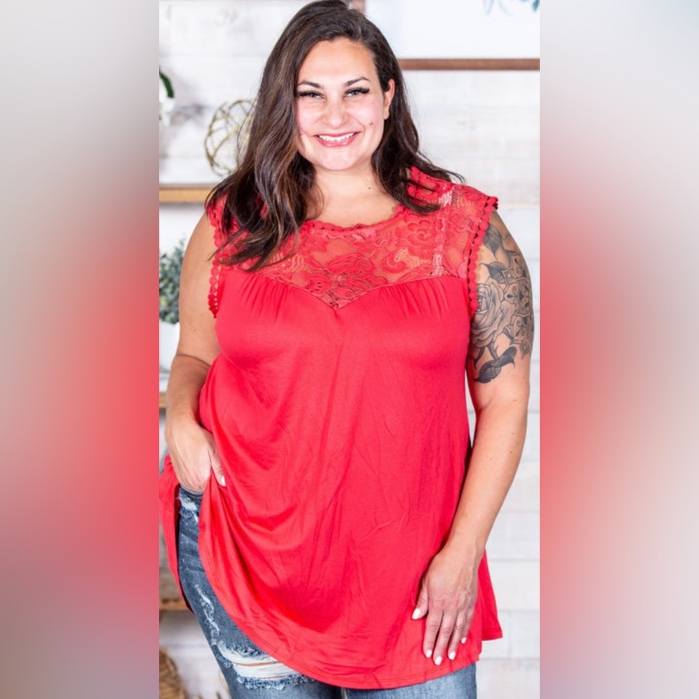 NWT EMERALD FASHION Coral Lace Tank~3x